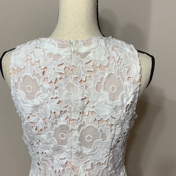 Brixon Ivy Cream Colored Lace Dress Size M - Picture 5 of 7
